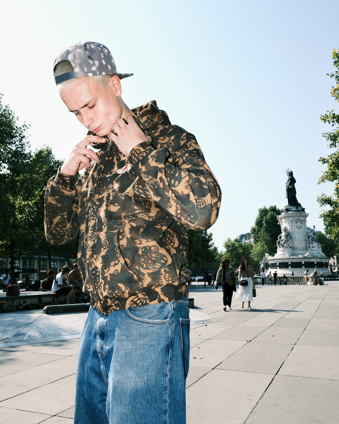 WEMISSU CAMO ZIP HOODIE BROWN