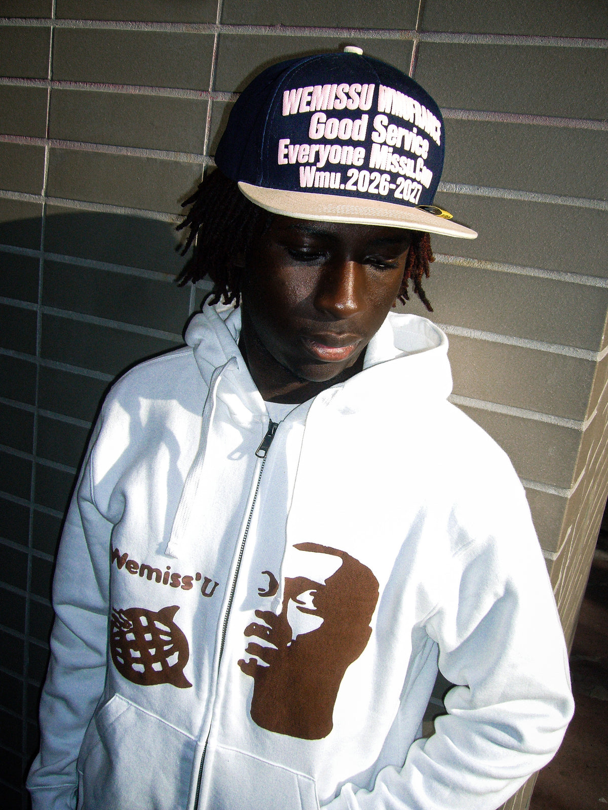 WEMISSU OG BROWN LOGO WHITE HOODIE